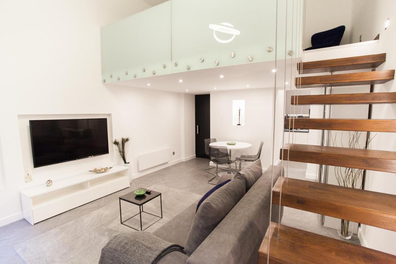 Stylish Loft With Finnish Sauna Будапеща Екстериор снимка