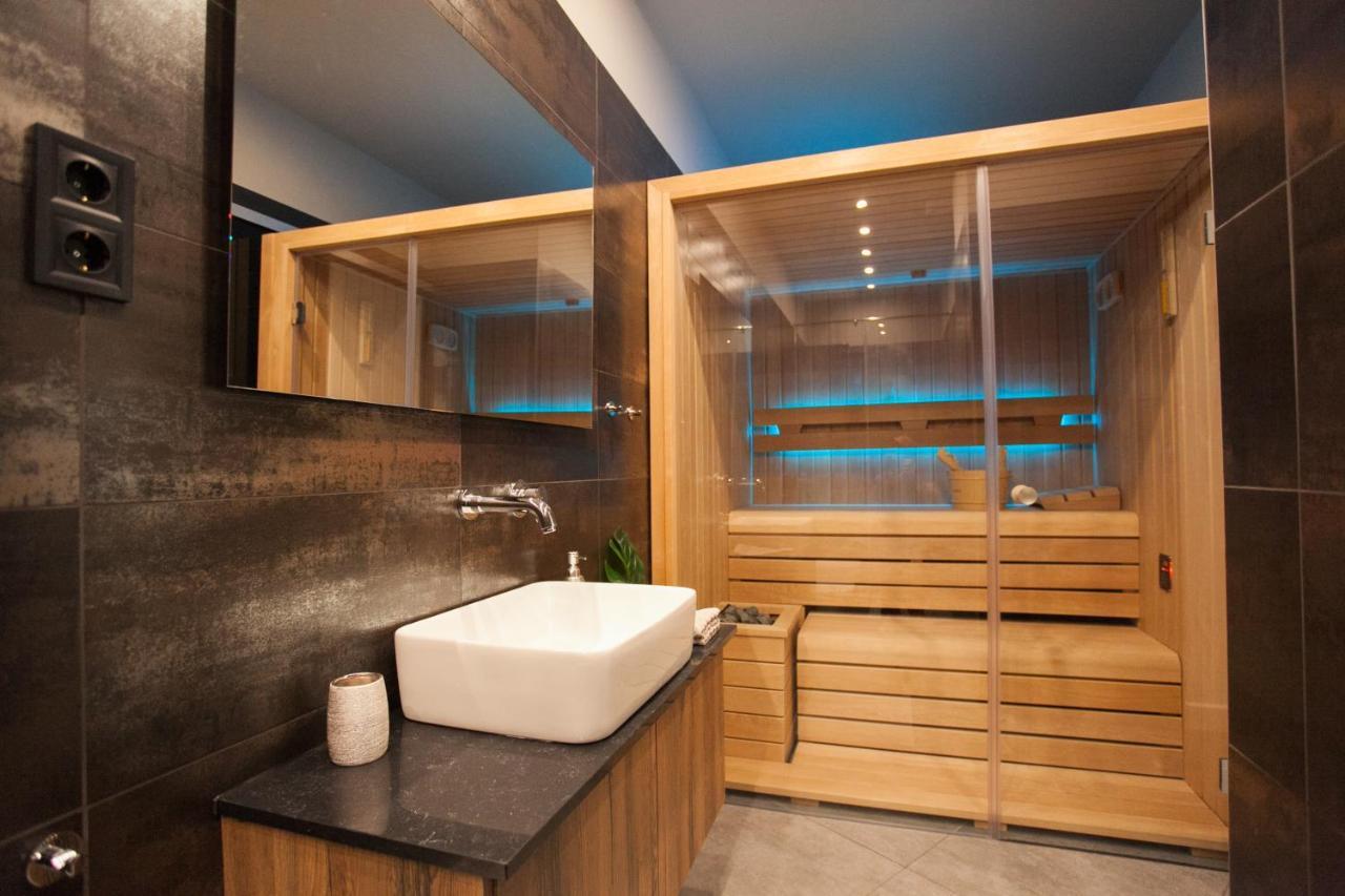 Stylish Loft With Finnish Sauna Будапеща Екстериор снимка